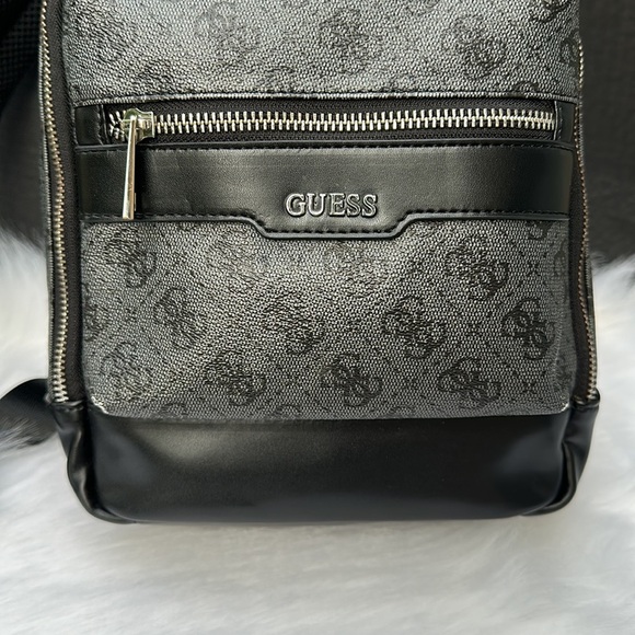New GUESS Men’s Bag - Picture 5 of 13